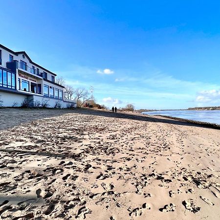 Gaestehaus Weserblick Am Weser-Sandstrand Berne Εξωτερικό φωτογραφία