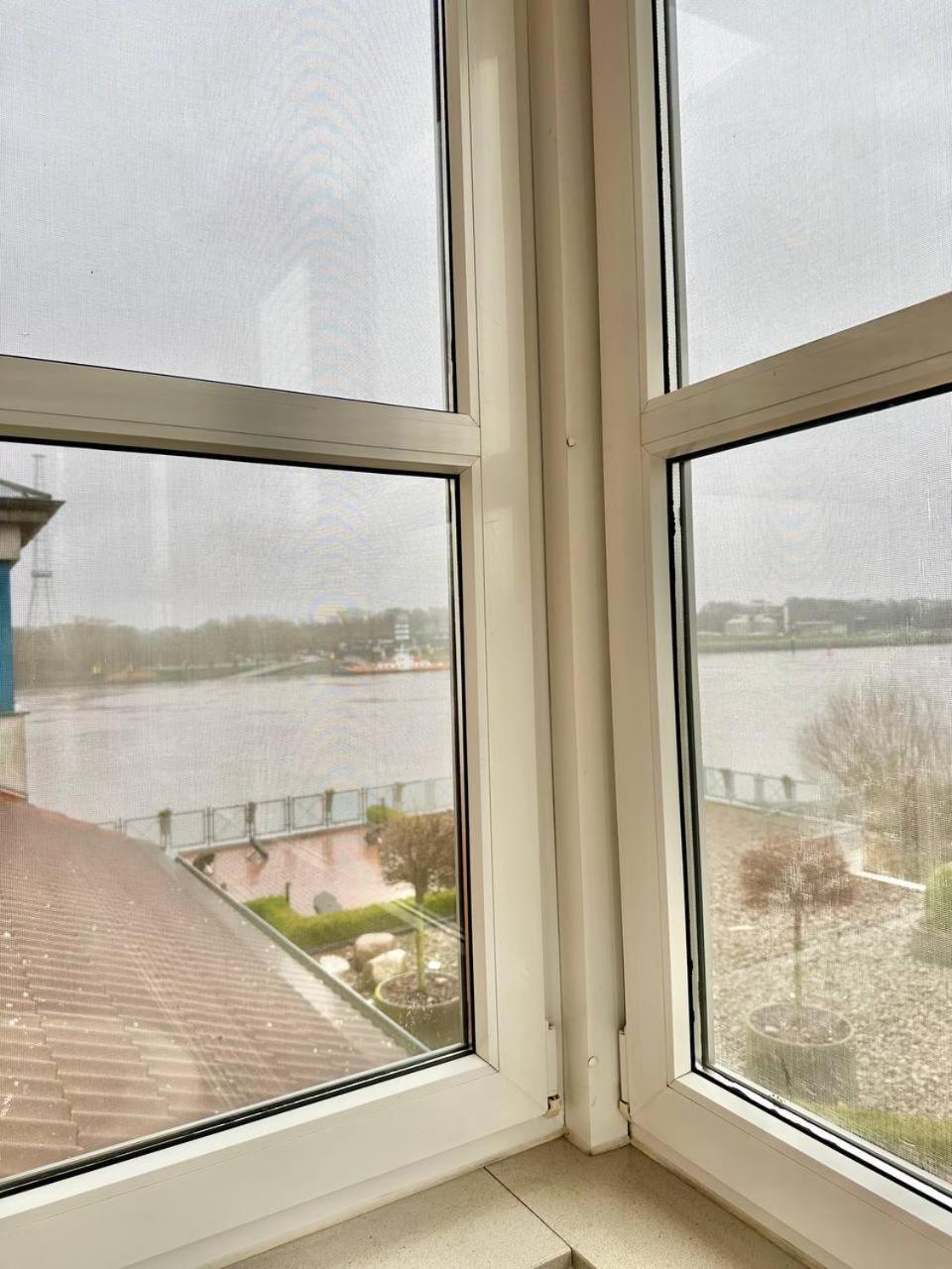 Gaestehaus Weserblick Am Weser-Sandstrand Berne Εξωτερικό φωτογραφία