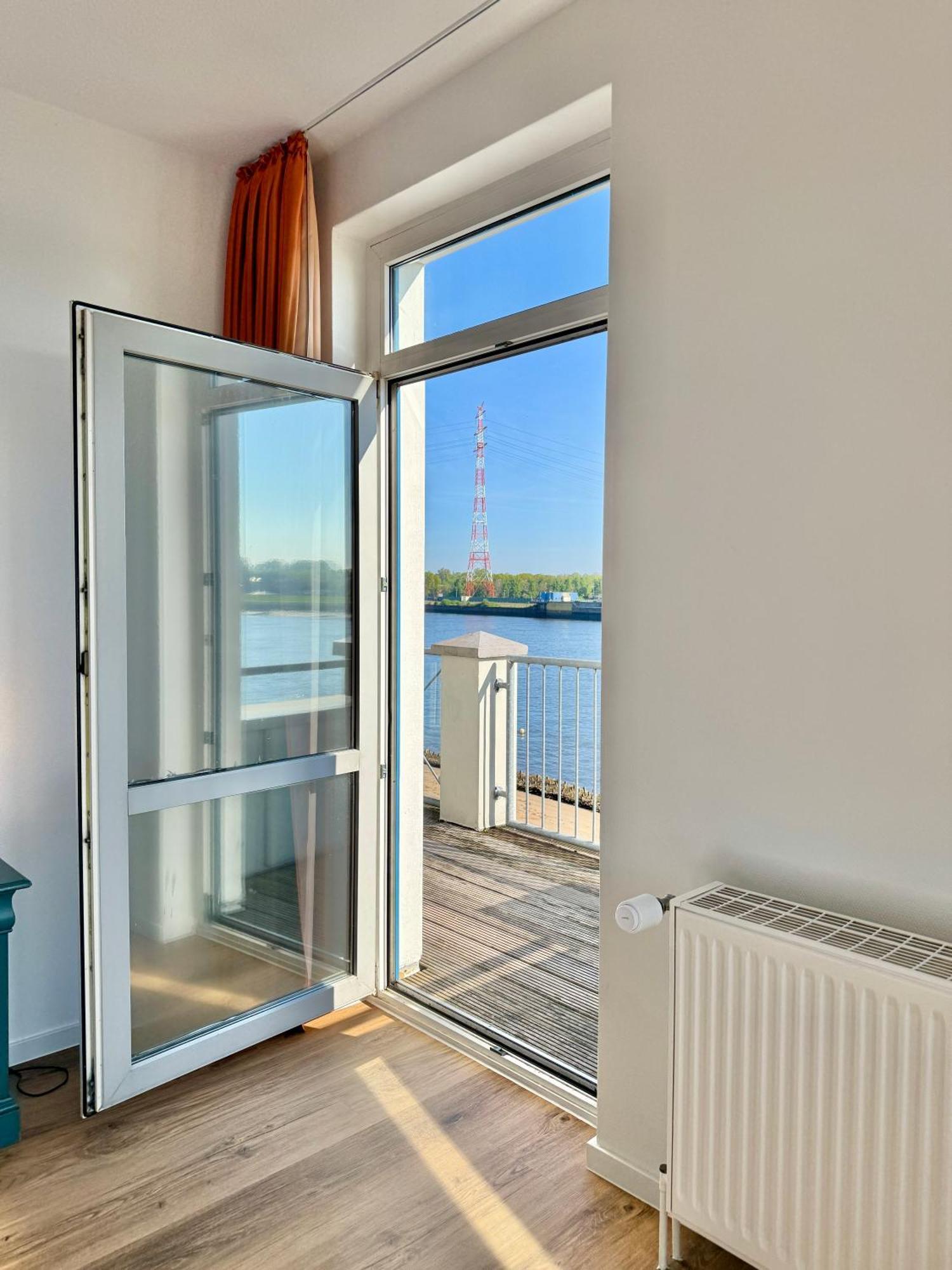 Gaestehaus Weserblick Am Weser-Sandstrand Berne Εξωτερικό φωτογραφία